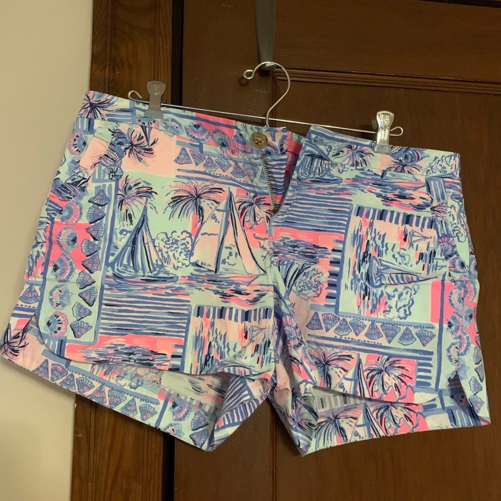 SOLD Lilly Pulitzer Adie Shorts NWT
